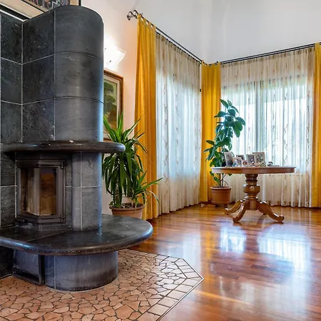 Πανσιόν La Casa Di Gio - 3*